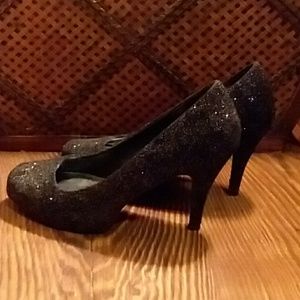 BUNDLE 5 FOR $20 Black sparkle platform heels